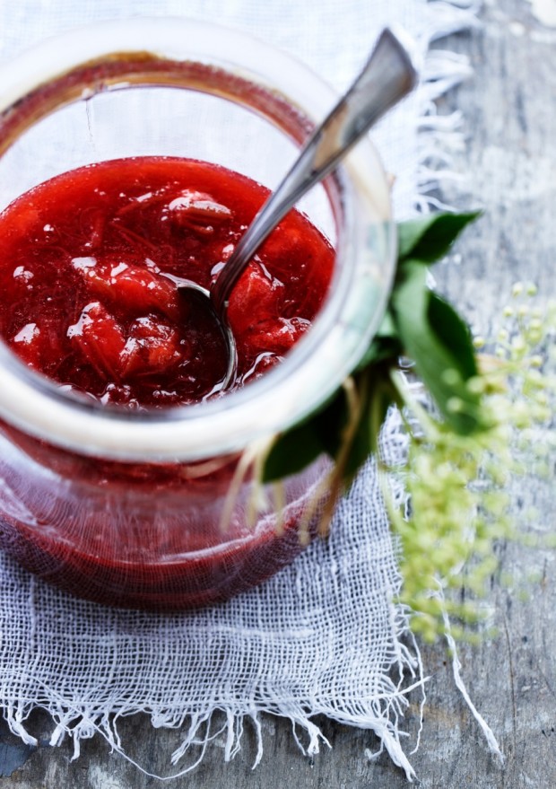 Rabarber-jordbær jam